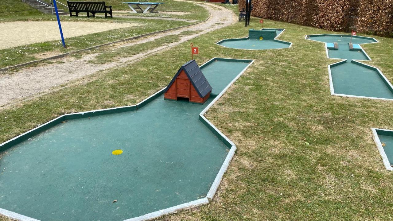 Kingsdown Holiday Park Экстерьер фото